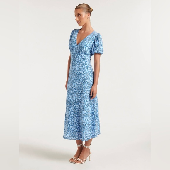 Ivanna Open Back Midi Dress - Picture 3 of 5